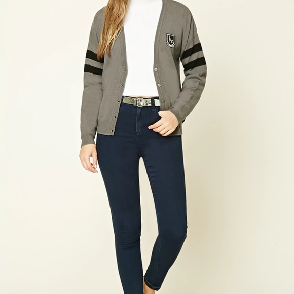 FOREVER 21 Patch Graphic Cardigan Sweater Top - Picture 3 of 5